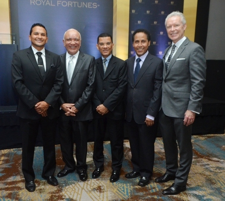 Diego Gutierrez, Jochy Santos, Dominicano Salcedo, Carlos Batista Matos y Frank Rash