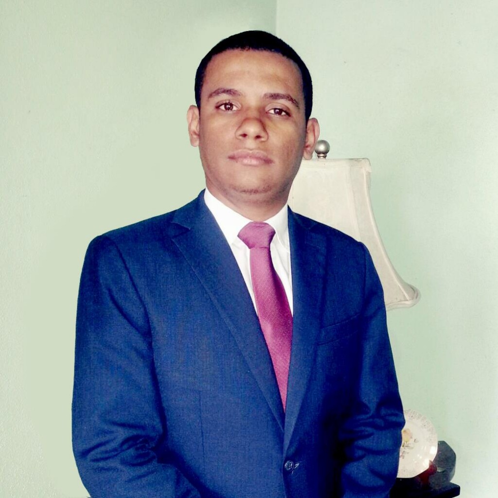 EL AUTOR es escritor. Cursa la carrera de Agm. UASD. Estudios especializados, Incidencia Política, INTEC.. Reside en Republica Dominicana
