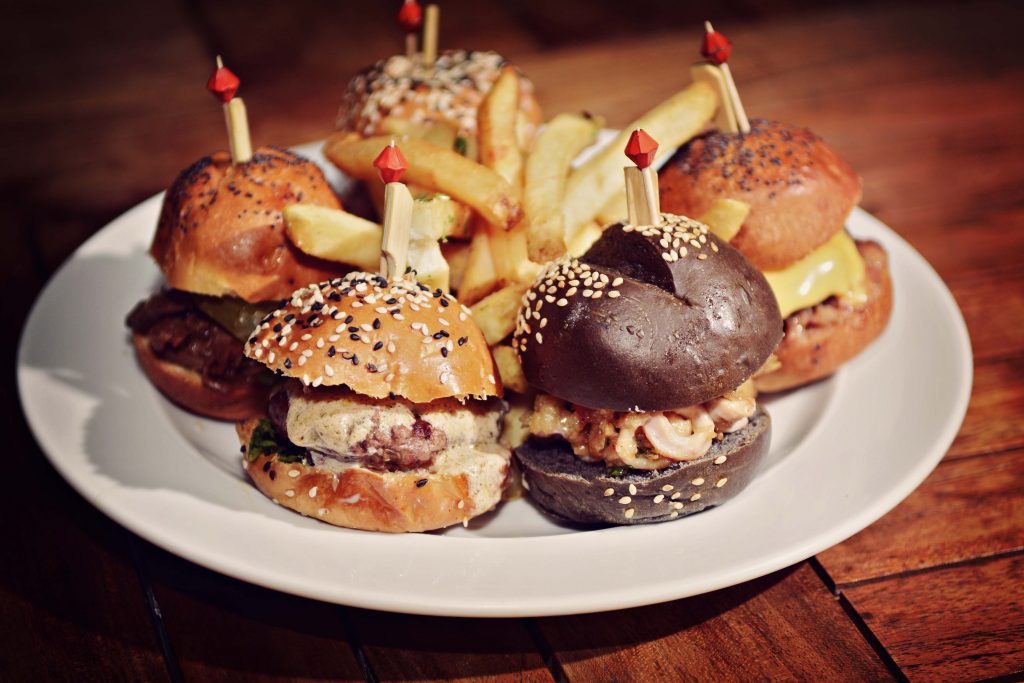 1.-Tasting Sliders (mini hamburguesas)