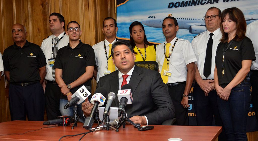 Fotografia Principal  Víctor Pacheco Presidente de la línea aérea dominicana Dominican Wings 1