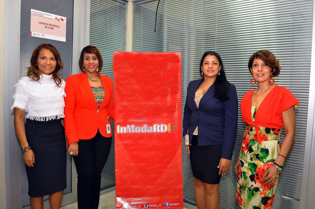 Isabel Reynoso, Rossy Pacheco, Elaine de Lima y Elisa Morato.