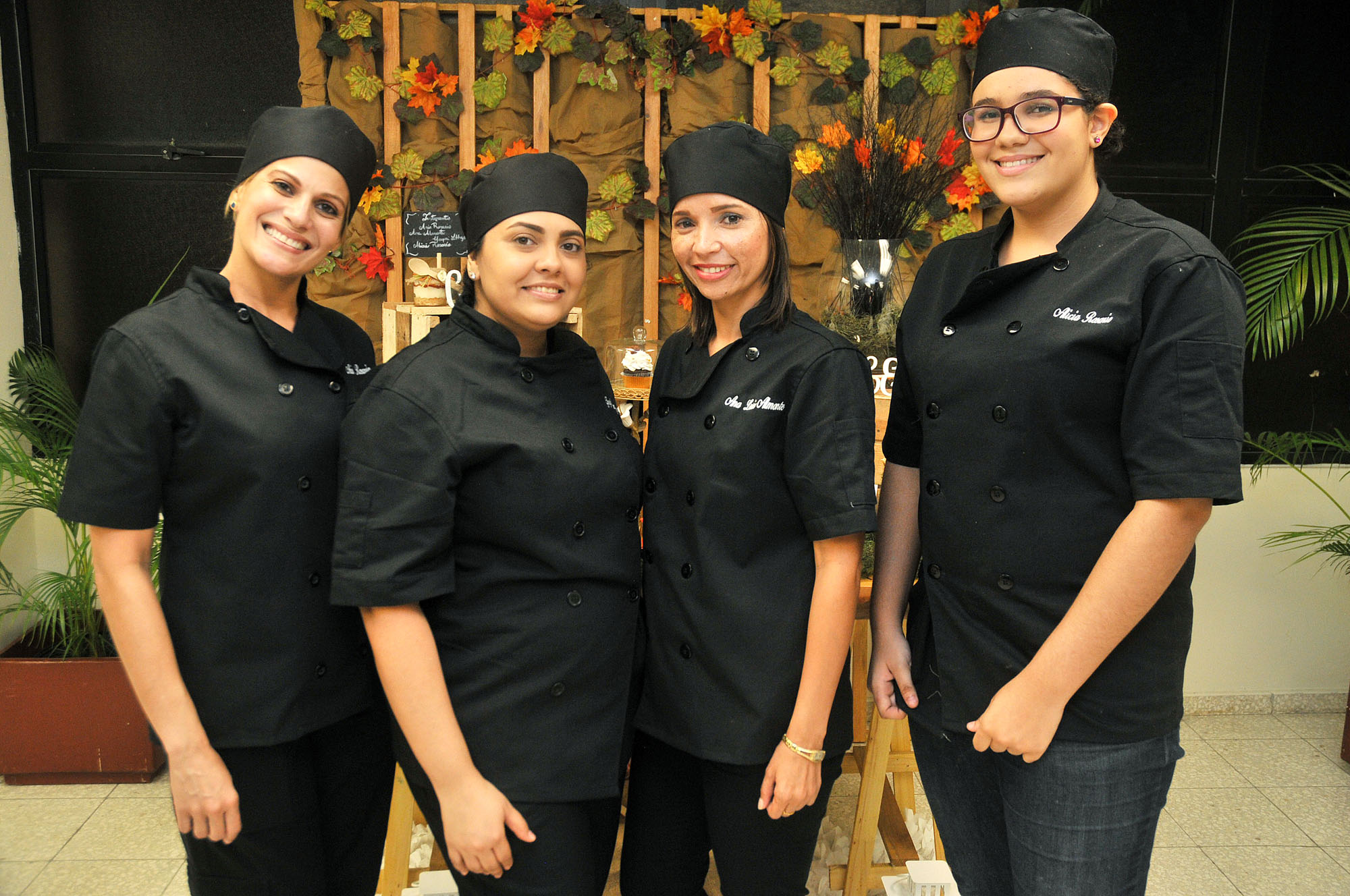 Aris Rosario, Greymi Moloon, Ana Almonte, Alicia Rosario